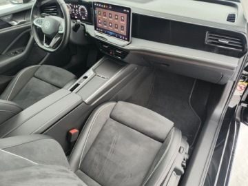 Volkswagen Passat B8 Variant Facelifting 1.5 TSI EVO 150KM 2025 Volkswagen Passat serwis ASO 1.5TSI 150KM bezwypadkow gwarancja pakiety ka, zdjęcie 14