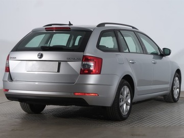 Skoda Octavia III Kombi Facelifting 1.6 TDI 115KM 2020 Skoda Octavia 1.6 TDI, Salon Polska, zdjęcie 4