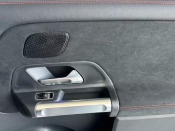 Mercedes GLB SUV 1.3 200 163KM 2025 MERCEDES-BENZ GLB 200 AMG Line Suv 1.3 (163KM) 2025, zdjęcie 11