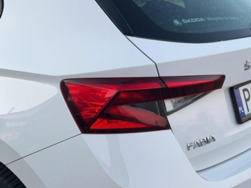 Skoda Fabia III Hatchback Facelifting 1.0 TSI 110KM 2021 Skoda Fabia 1.0TSI 110KM Active SalonPL Led Bluetooth Clima FV23 Benzyna, zdjęcie 31