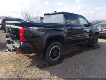 Toyota Tacoma II 2024 Toyota Tacoma Hybrid Trd Off Road 2024 2.4 Hybryda 278KM, zdjęcie 5