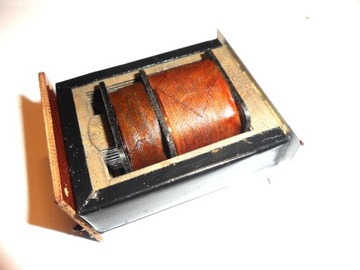 Transformator sieciowy 6 V (5 V+1 V/ 0,5 A