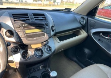 Toyota RAV4 III 2009 Toyota RAV4 2.2D-4D 204KM 2009r. 4x4 auto zarejestrowane i ubezpieczone 2.2, zdjęcie 13