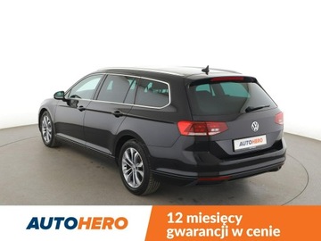 Volkswagen Passat B8 Variant 2.0 TDI BlueMotion SCR 150KM 2019 Volkswagen Passat navi czujniki parkowania, zdjęcie 3