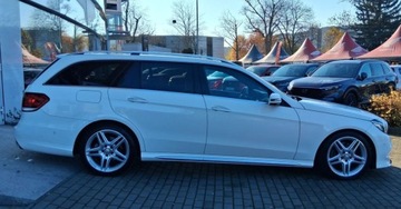 Mercedes Klasa E W212 Kombi Facelifting 300  252KM 2014 Mercedes-Benz Klasa E Mercedes E350 BlueTEC 7G-TRONIC Avantgarde Karlik P, zdjęcie 4