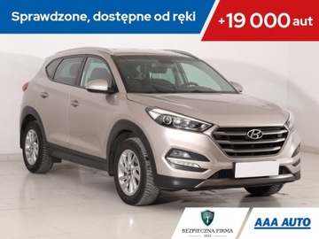 Hyundai Tucson III SUV 1.6 GDI 132KM 2016 Hyundai Tucson 1.6 GDI, Salon Polska