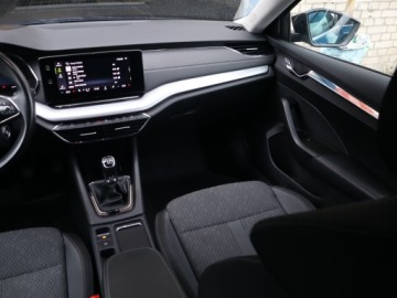 Skoda Octavia III Liftback Facelifting 1.5 TSI ACT 150KM 2020 Skoda Octavia 1.5 TSI, Salon Polska, Serwis ASO, zdjęcie 7