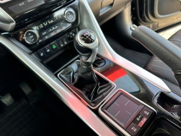 Mitsubishi Eclipse Cross SUV 1.5 T 163KM 2018 Mitsubishi Eclipse Cross Kamera HeadUp KeyLess Hak, zdjęcie 26