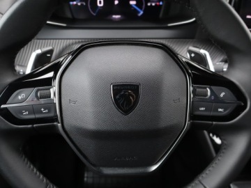 Peugeot 2008 II SUV 1.2 PureTech 130KM 2023 Peugeot 2008 1.2 PureTech, Salon Polska, zdjęcie 17