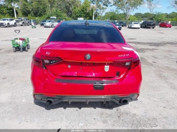 Alfa Romeo Giulia II Sedan 2.0 TBi 280KM 2018 Alfa Romeo Giulia Ti Sport 2018 2.0l 2.0 Benzyna 280KM, zdjęcie 4