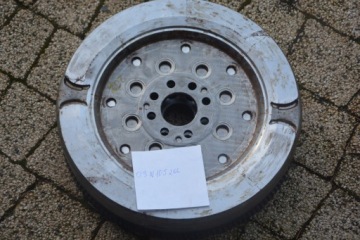 ДВУХМАССОВОЕ КОЛЕСО VW PASSAT B8 03N105266