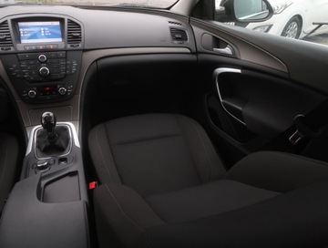 Opel Insignia I Sports Tourer 2.0 CDTI ECOTEC 160KM 2013 Opel Insignia 2.0 CDTI, Navi, Xenon, Klima, zdjęcie 7