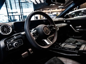 Mercedes CLA C118/X118 Coupe Facelifting 1.3 200 163KM 2025 MERCEDES-BENZ CLA 200 AMG Line Sedan 1.3 (163KM) 2025, zdjęcie 6