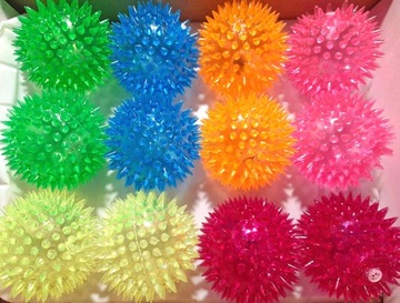 Светящиеся шарики, скрипящие резиновые шарики с шипами РАДУГА - 12 шт.