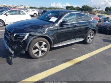 Mercedes GLC C254/X254 2023 Mercedes-Benz GLC 300 4Matic Coupe 2023 2.0 Benzyna 255KM, zdjęcie 1