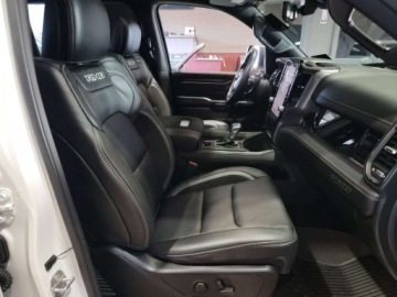  RAM 1500 Rho Crew Cab Short Bed 2025 3.0 Benzyna 395KM, zdjęcie 13