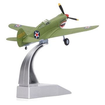 Модель истребителя из сплава в масштабе 1:72.