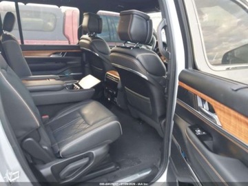 Jeep Wagoneer II 2022 Jeep Grand Wagoneer Series III 2022 6.4 Benzyna 471KM, zdjęcie 12