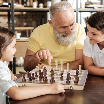 Деревянные шахматы, шахматные фигуры, ручная работа, с фигурками.