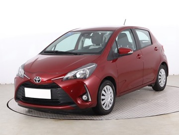 Toyota Yaris III Hatchback 5d Facelifting 2017 1.5 Dual VVT-iE 111KM 2017 Toyota Yaris 1.5 Dual VVT-i, Salon Polska, zdjęcie 1