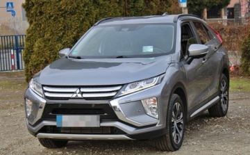 Mitsubishi Eclipse Cross SUV 1.5 T 163KM 2018 Mitsubishi Eclipse Cross Bogato Wyposazony Bezwypadkowy 1.5 Benzyna, zdjęcie 4