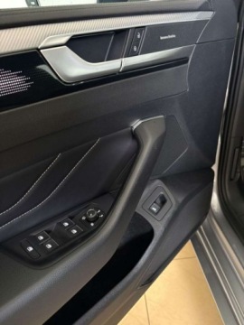 Volkswagen Arteon Fastback Facelifting 2.0 TSI 190KM 2022 Volkswagen Arteon R-Line 2.0 TSI 190KM DSG Salon PL Serwisowany FV23, zdjęcie 30