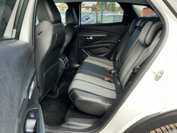 Peugeot 3008 II Crossover Facelifting  1.2 PureTech 130KM 2021 Peugeot 3008 Automat/Manetki/ Kamery360 /Salon Pl, zdjęcie 33