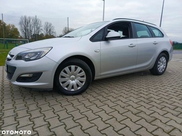 Opel Astra H Kombi 1.7 CDTI ECOTEC 125KM 2013 Opel Astra Opel Astra 1.7 CDTI DPF Sports Tourer 1.7 Diesel 125KM, zdjęcie 5