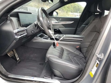 BMW Seria 7 G70 2023 BMW Seria 7 740i 2023 3.0l 3.0 Benzyna 375KM, zdjęcie 6