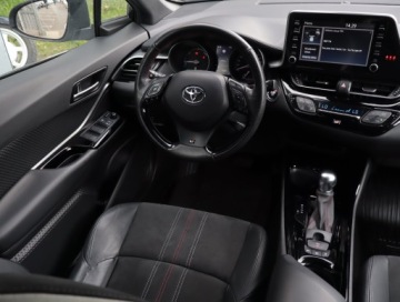 Toyota C-HR I Crossover Facelifting 2.0 Hybrid Dynamic Force 184KM 2021 Toyota C-HR 2.0 Hybrid, Salon Polska, Serwis ASO, zdjęcie 6