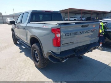 Chevrolet Silverado II 2024 Chevrolet Silverado 1500 Short Bed Lt Trail Boss 2024 6.2l 6.2 Benzyna, zdjęcie 3