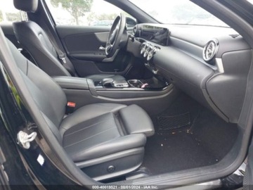 Mercedes Klasa A W177/V177 2020 Mercedes-Benz Klasa A 2020 Mercedes-Benz A-Class A 250 4MATIC Hatch 2.0, zdjęcie 4