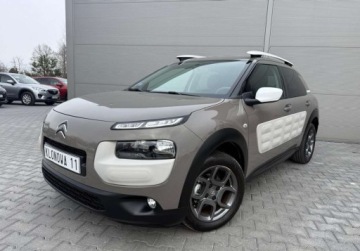 Citroen C4 Cactus Crossover 1.2 PureTech 110KM 2017 Citroen C4 Cactus bezwypadek1wlascicieljak nowySHINE 1.2 Benzyna 110KM