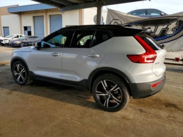 Volvo XC40 2021 Volvo XC 40 T5 R-Design 2021 2.0 Benzyna 248KM, zdjęcie 1