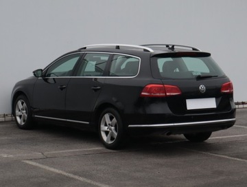 Volkswagen Passat B7 Variant 1.6 TDI CR DPF BlueMotion 105KM 2011 VW Passat 1.6 TDI, Klima, Klimatronic, Tempomat, zdjęcie 3
