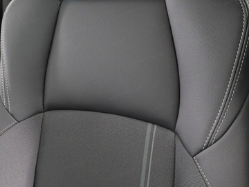 Toyota 2025 Od ręki - Premiere Edition 1.5 Hybrid 130KM | Kamera 360!, zdjęcie 4