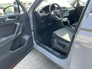 Volkswagen Tiguan II SUV Facelifting 2.0 TDI 150KM 2021 Volkswagen Tiguan Automat Klimatronik Parktronik, zdjęcie 6