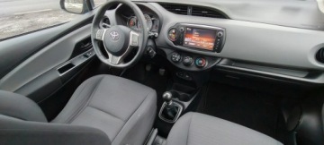 Toyota Yaris III Hatchback 5d Facelifting 1.33 Dual VVT-i 99KM 2015 Toyota Yaris 1,3 instalacja gazowa., zdjęcie 8