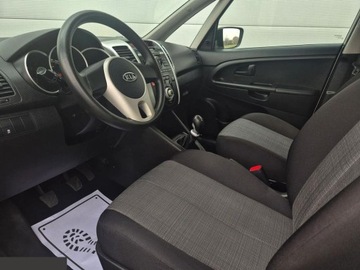 Kia Venga Mikrovan 1.4 DOHC CVVT 90KM 2011 Kia Venga 1.4 CVVT ISG Edition 7 90KM 2011r, zdjęcie 7