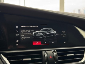Alfa Romeo Giulia II Sedan Facelifting 2023 2.0 GME Turbo 280KM 2024 Alfa Romeo Giulia Q4 Veloce / Harman/kardon / Szyb, zdjęcie 33