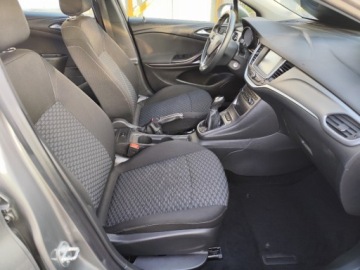 Opel Astra K Hatchback 5d 1.4 Turbo 150KM 2016 Opel Astra 1.4 benzyna139 tys.kmjeden wlascDrugie kolanastepny serwis 09.2, zdjęcie 17