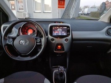 Toyota Aygo II Hatchback 5d 1.0 VVT-i 69KM 2016 Toyota Aygo 1.0 VVT-i X-play II (2014-) 1.0VVT-i X, zdjęcie 13