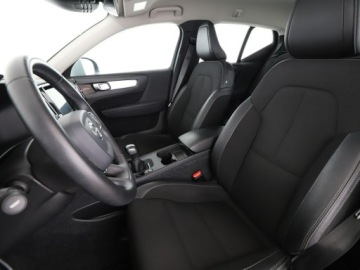 Volvo XC40 Crossover 1.5 T3 163KM 2020 Volvo XC 40 full LED virtual cocpit półskóra, zdjęcie 12