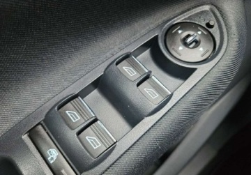 Ford C-MAX II Minivan 1.0 EcoBoost 125KM 2013 Ford C-MAX 1.0B 125KM.6Bieg.Parkasist Grzana SzybaFotele Faktura.Gw 125KM, zdjęcie 35