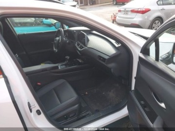 Lexus UX 2023 Lexus UX 2023, 2.0L, 4x4, 250H F SPORT DESIGN 2.0 Hybryda 181KM, zdjęcie 8