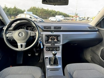 Volkswagen Passat B7 Variant 1.6 TDI CR DPF BlueMotion 105KM 2011 Volkswagen Passat Navi PDC Climatronic Grz. Fotele, zdjęcie 11