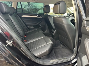 Volkswagen Passat B8 Variant 1.8 TSI BlueMotion Technology 180KM 2015 R E Z E R W A C J A, zdjęcie 27