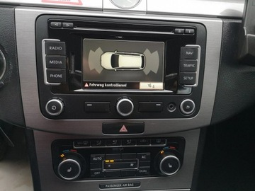 Volkswagen Passat B7 Variant 2.0 TDI CR DPF BlueMotion 140KM 2011 Volkswagen Passat 2.0 TDI 140KM Klimatronic, zdjęcie 16