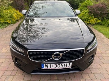 Volvo S90 II Sedan 2.0 D5 235KM 2017 Volvo S90 D5, R-Design, 4x4, 2.0L 2.0 Diesel 235KM, zdjęcie 1