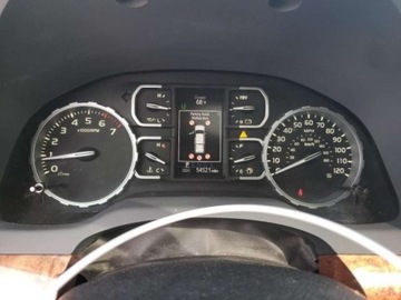 Toyota Tundra II 2020 Toyota Tundra 2020, 5.7L, 4x4, CREWMAX 1794, od ubezpieczalni 5.7 Benzyna, zdjęcie 9